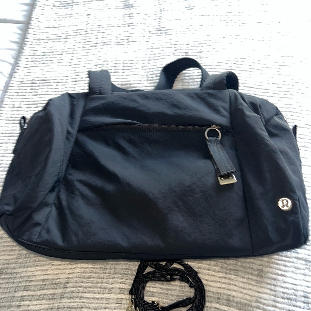 lululemon athletica On My Level Barrell Duffle Bag